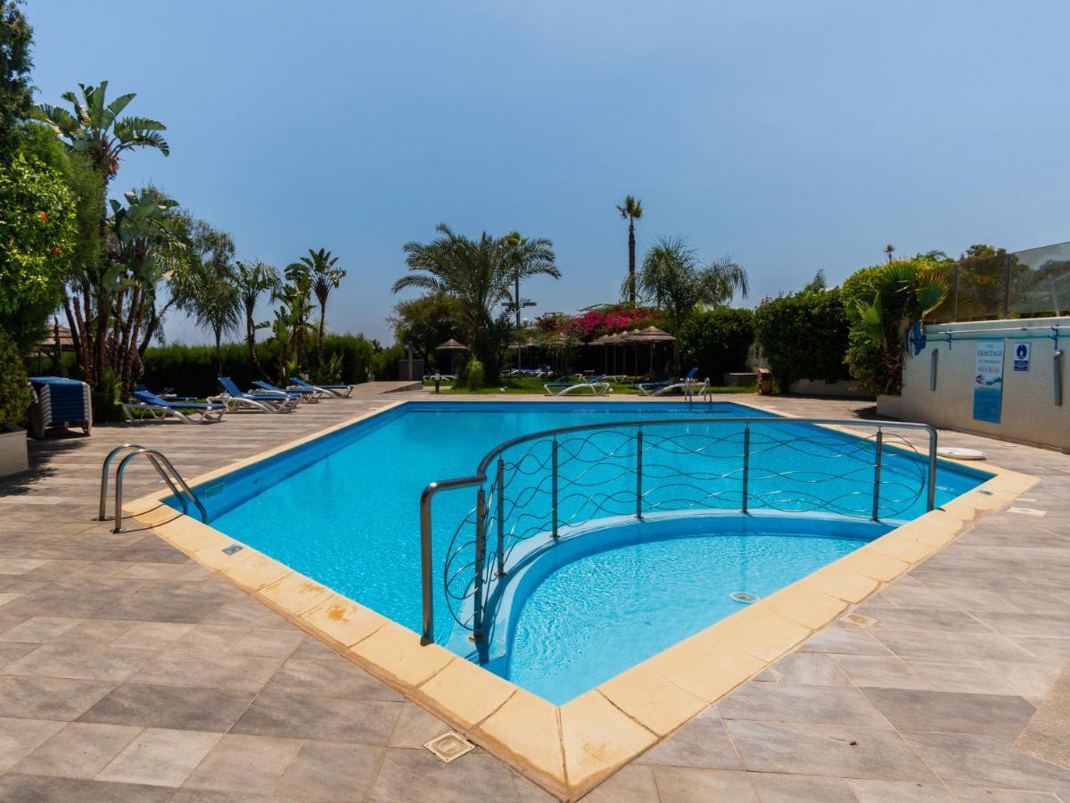 Sanders Ermitage On The Beach - Delightful 1-Bedroom Apartment With Sea View Limassol Exterior foto
