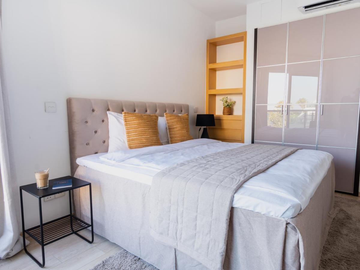 Sanders Ermitage On The Beach - Delightful 1-Bedroom Apartment With Sea View Limassol Exterior foto